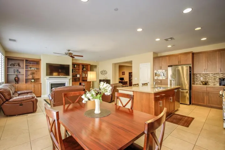 9881 Rancho Hills Drive, Gilroy, California 95020
