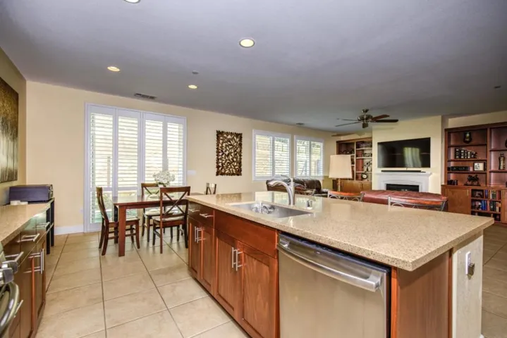 9881 Rancho Hills Drive, Gilroy, California 95020