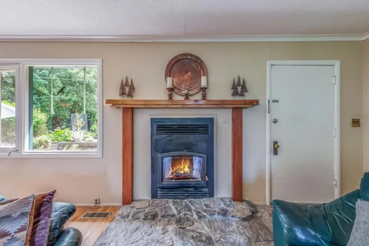 23640 Glenwood Drive, Los Gatos, California 95033