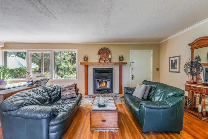 23640 Glenwood Drive, Los Gatos, California 95033
