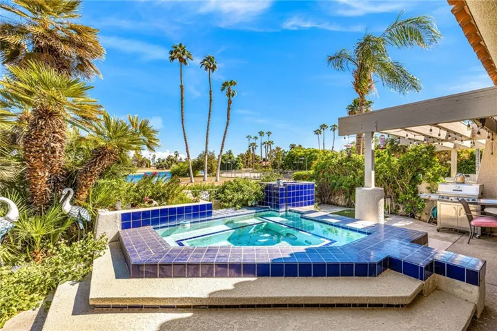 20 N Kavenish Drive, Rancho Mirage, California 92270