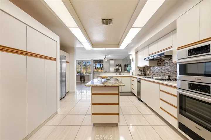 20 N Kavenish Drive, Rancho Mirage, California 92270