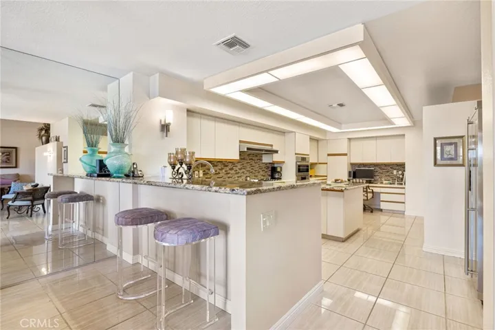 20 N Kavenish Drive, Rancho Mirage, California 92270
