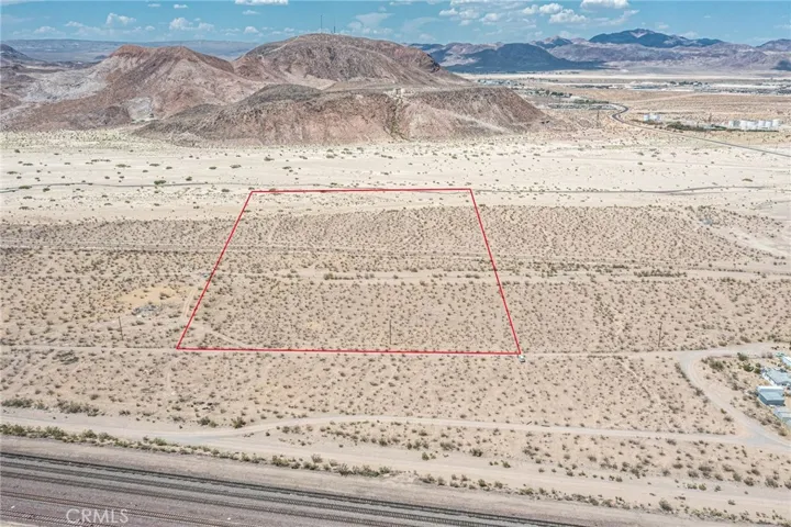 Red property boundary markers are not to be relied on as exact property lines. Buyer to confirm independently.
