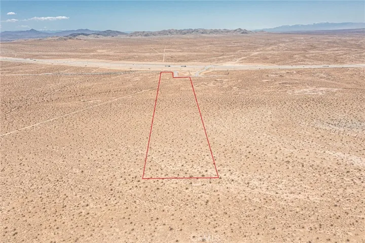 Red property boundary markers are not to be relied on as exact property lines. Buyer to confirm independently.