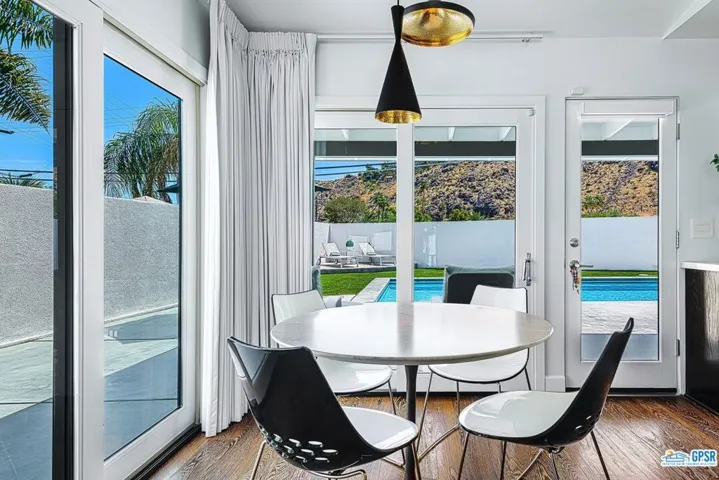 2222 S Araby Drive, Palm Springs, California 92264
