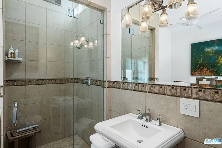 2222 S Araby Drive, Palm Springs, California 92264