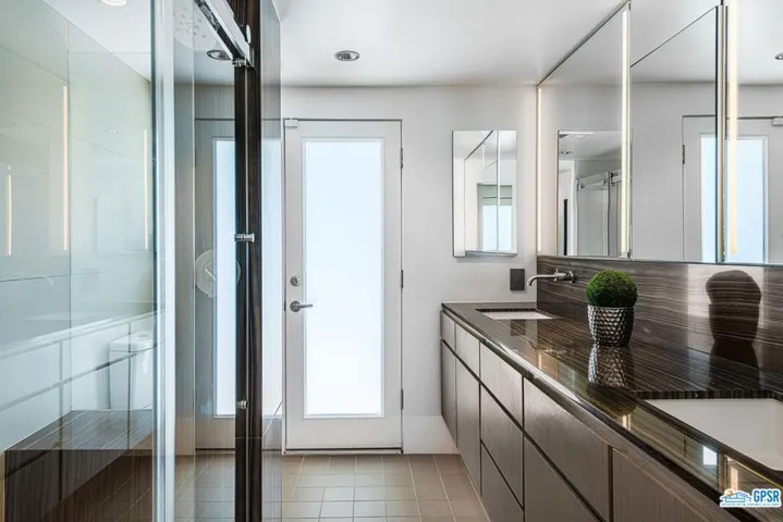 2222 S Araby Drive, Palm Springs, California 92264