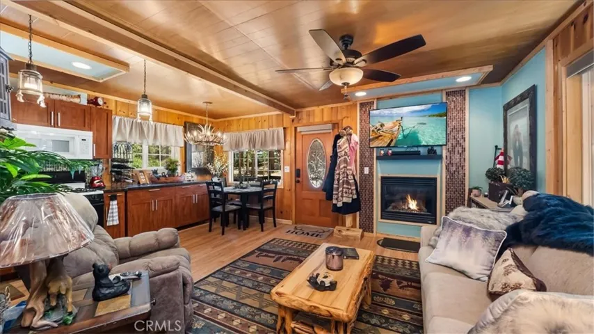 192 Vista Lane, Sugarloaf, California 92386