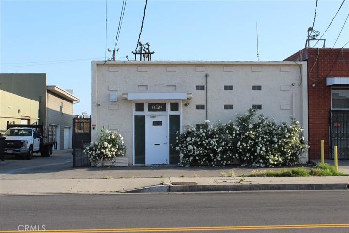 13812 Saticoy Street, Panorama City, California 91402