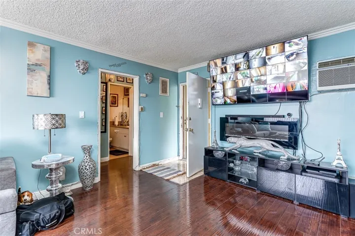 830 S Westlake Avenue, Los Angeles, California 90057