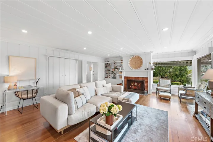 478 Holly Street, Laguna Beach, California 92651