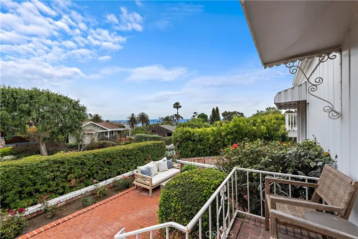 478 Holly Street, Laguna Beach, California 92651