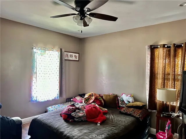 212 E 66th Street, Los Angeles, California 90003