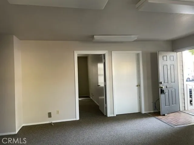 4 Williamsburg Lane, Chico, California 95926