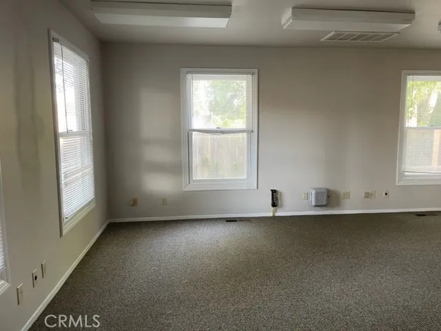 4 Williamsburg Lane, Chico, California 95926