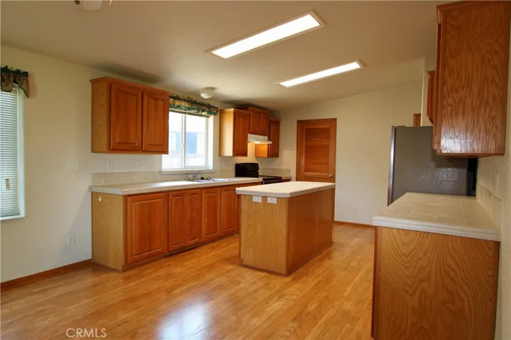 3960 Manchester Avenue, Clearlake, California 95422