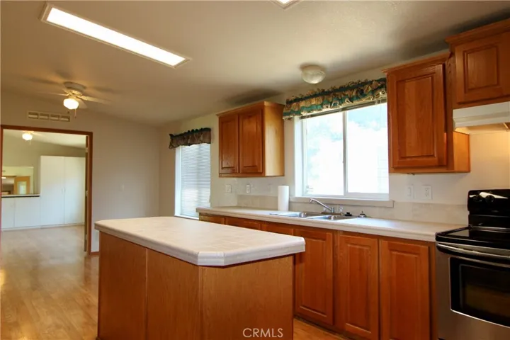 3960 Manchester Avenue, Clearlake, California 95422