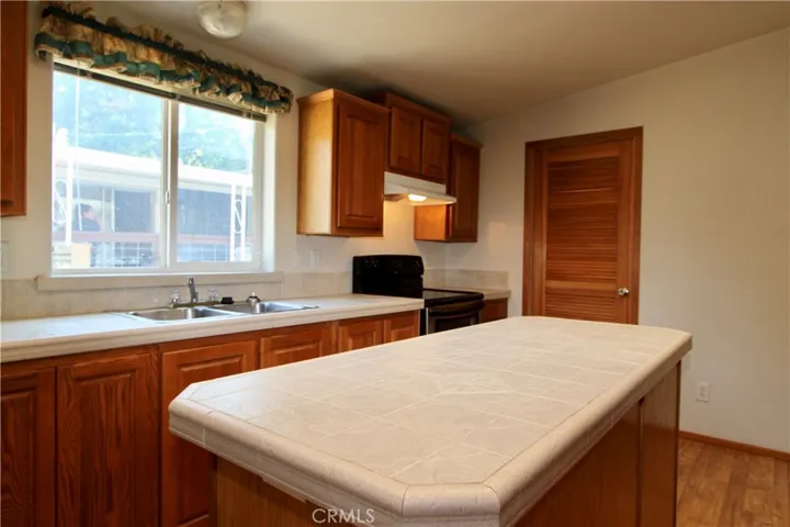 3960 Manchester Avenue, Clearlake, California 95422