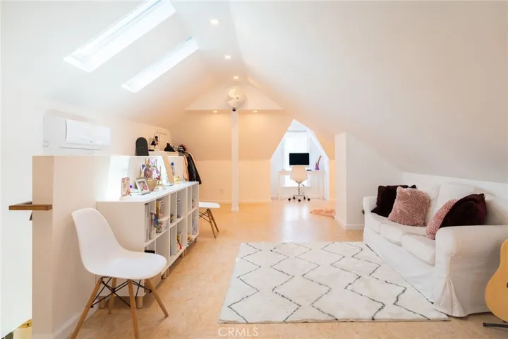 4028 Huron Avenue, Culver City, California 90232