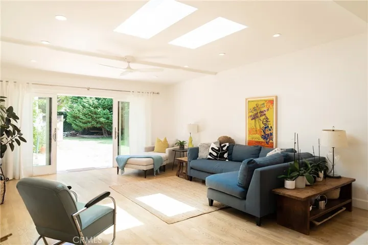 4028 Huron Avenue, Culver City, California 90232