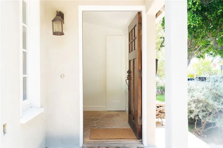 4028 Huron Avenue, Culver City, California 90232