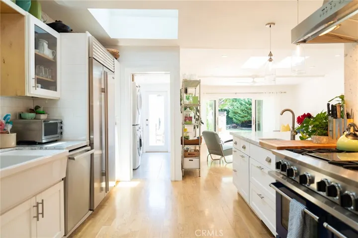 4028 Huron Avenue, Culver City, California 90232