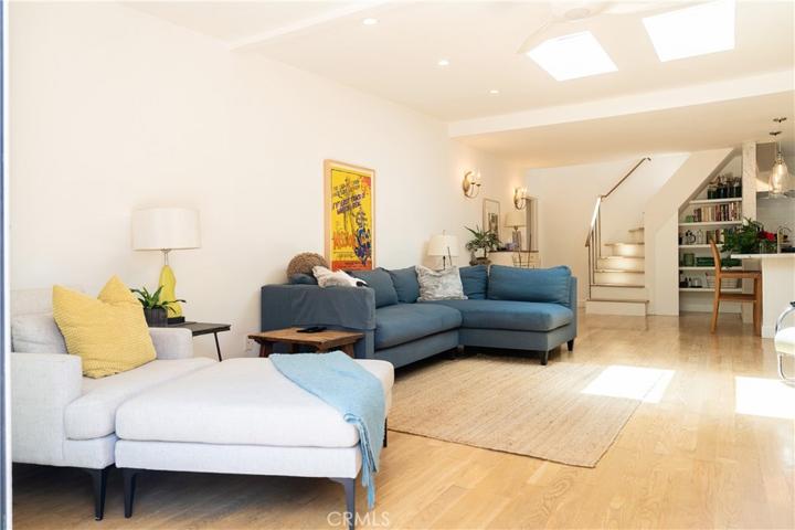 4028 Huron Avenue, Culver City, California 90232