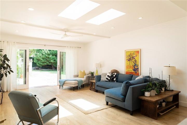 4028 Huron Avenue, Culver City, California 90232