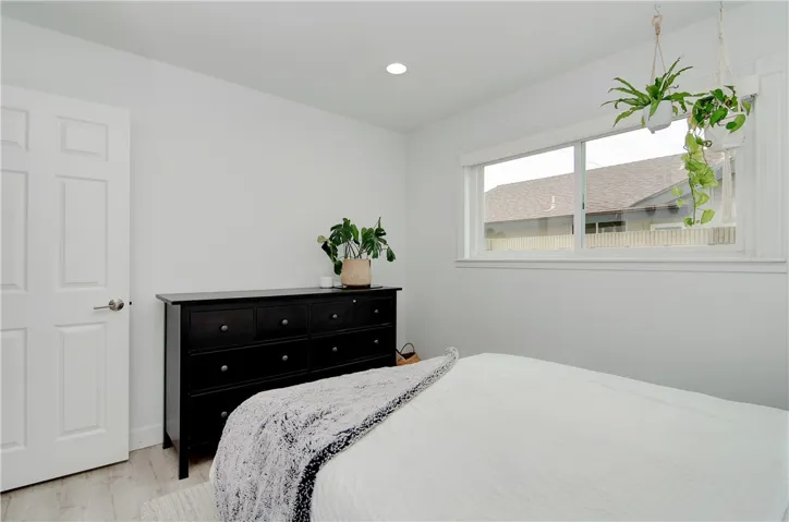 Guest bedroom 1