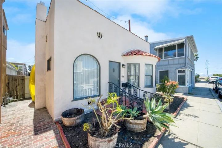 22 65th Place, Long Beach, California 90803