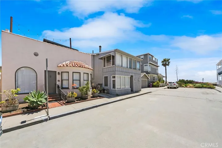 22 65th Place, Long Beach, California 90803