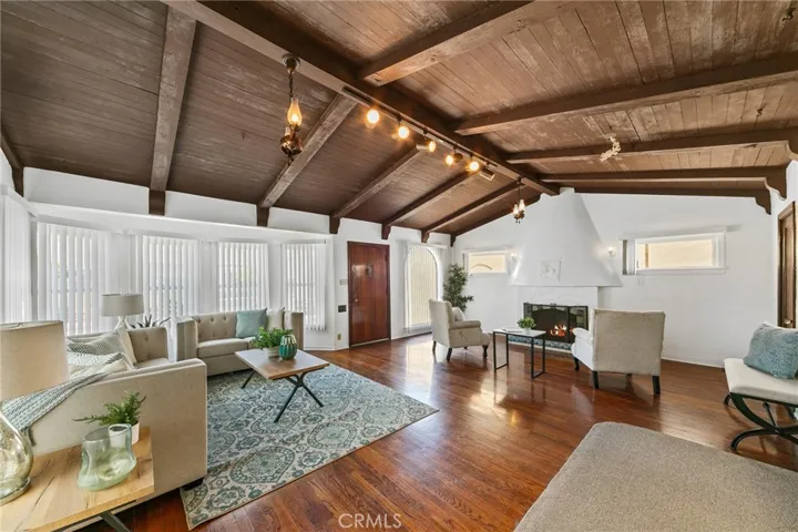 22 65th Place, Long Beach, California 90803