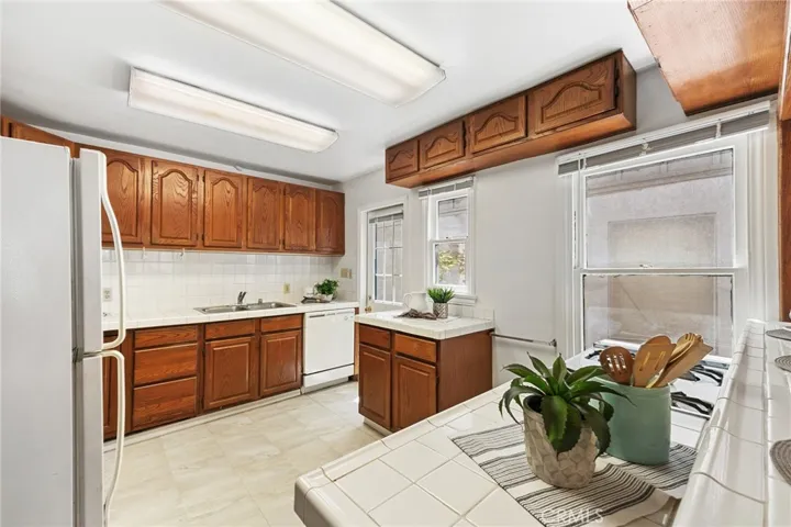 22 65th Place, Long Beach, California 90803