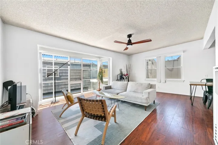 22 65th Place, Long Beach, California 90803