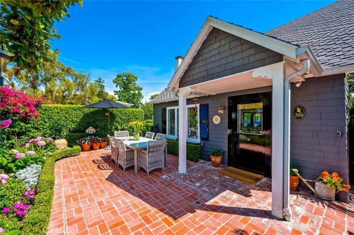 359 Magnolia Drive, Laguna Beach, California 92651