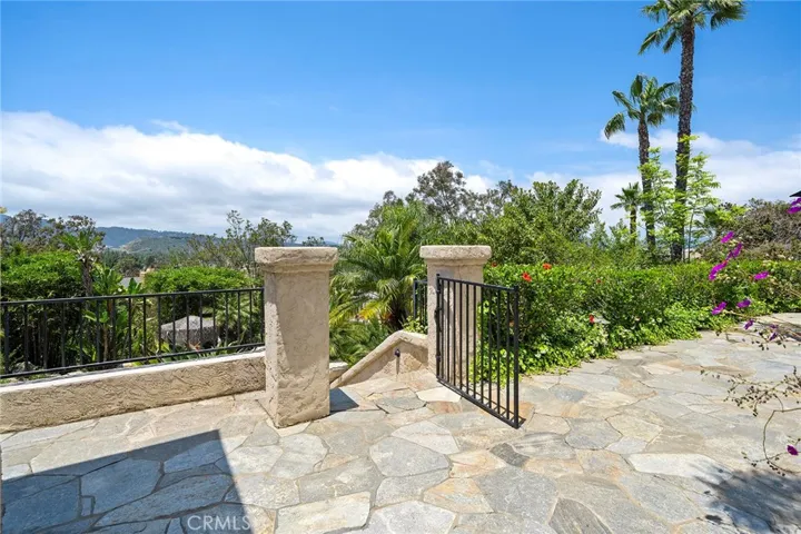 1898 Mountain Valley, Escondido, California 92029