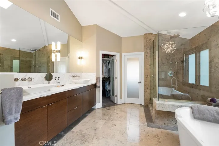 1898 Mountain Valley, Escondido, California 92029