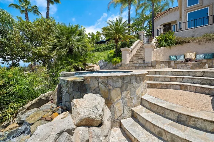 1898 Mountain Valley, Escondido, California 92029