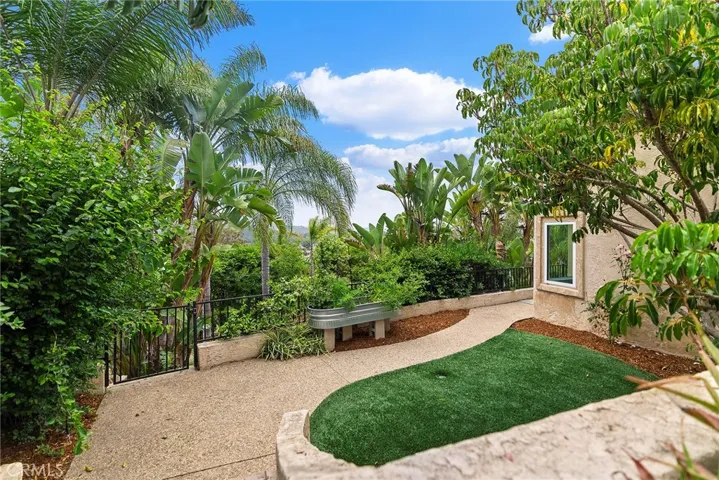 1898 Mountain Valley, Escondido, California 92029