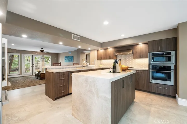 1898 Mountain Valley, Escondido, California 92029
