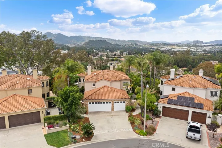 1898 Mountain Valley, Escondido, California 92029