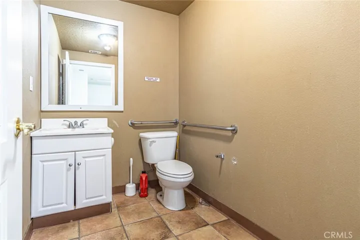 16175 Yucca Street, Hesperia, California 92345