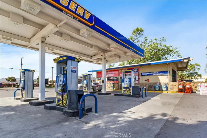 1001 N H Street, Lompoc, California 93436