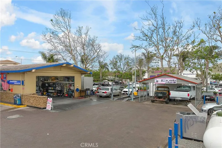 1001 N H Street, Lompoc, California 93436