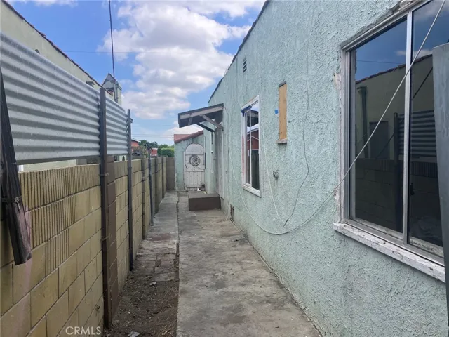 3037 Cudahy Street, Huntington Park, California 90255