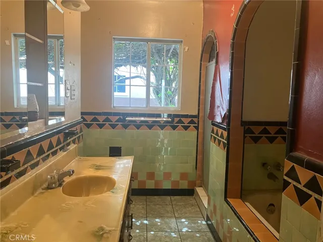 3037 Cudahy Street, Huntington Park, California 90255