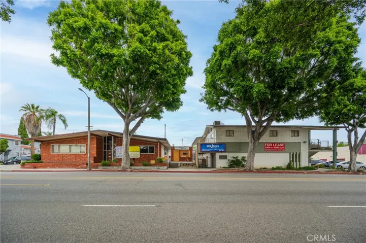 7346 Painter Avenue, Whittier, California 90602