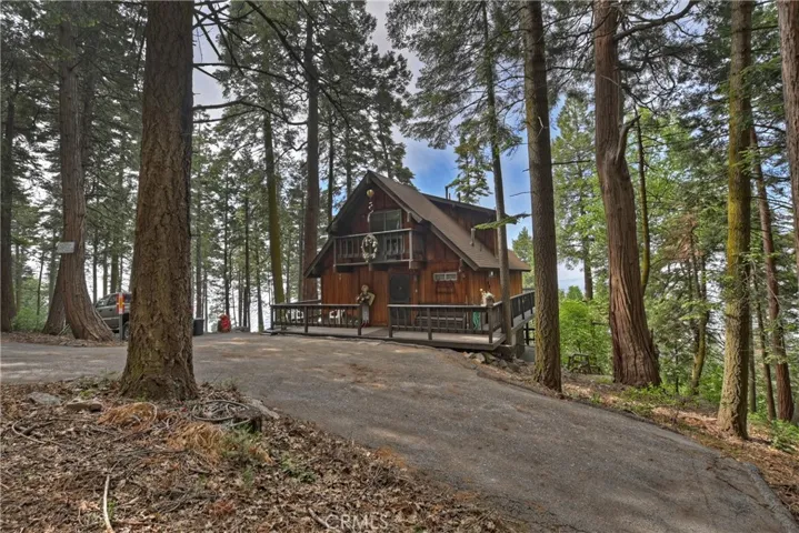 21575 Lakeland View, Cedarpines Park, California 92322