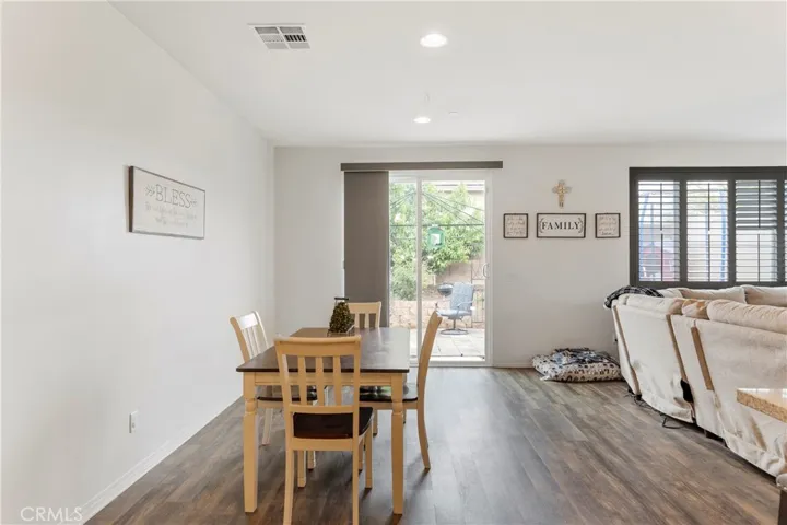 29210 Royal Tarlair, Lake Elsinore, California 92530